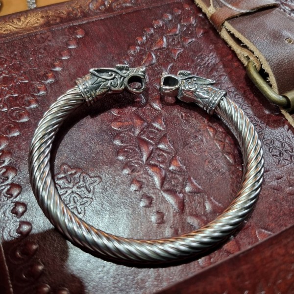 Torc Bracelet: Fenrir the Fane Wolf